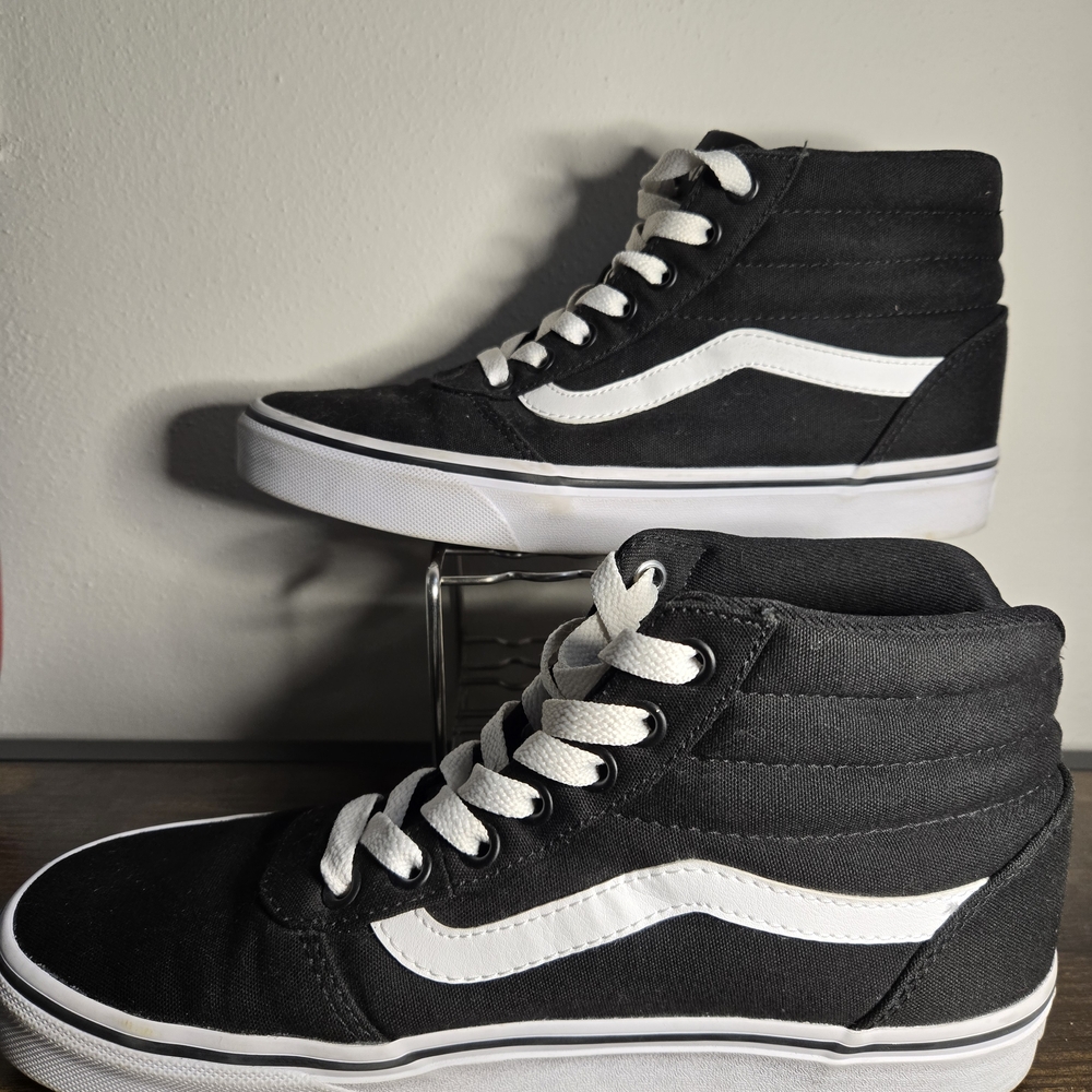 Vans Women's Sz8 SK-8 HI Black and White High-Top Sneakers VERY CLEAN Lace Up - Picture 2 of 10